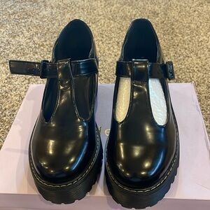 These are Madden Girl brand new never worn